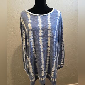 Jessica Simpson blue & white distressed Sweater Shirt‎
